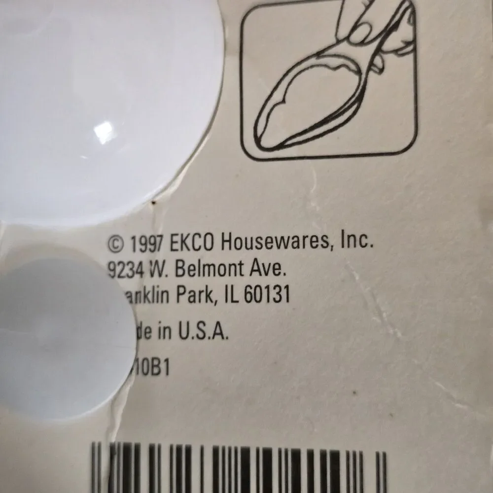 Vintage EKCO Measuring Cups Scoops with Spoons Combo White Plastic 1997 USA
